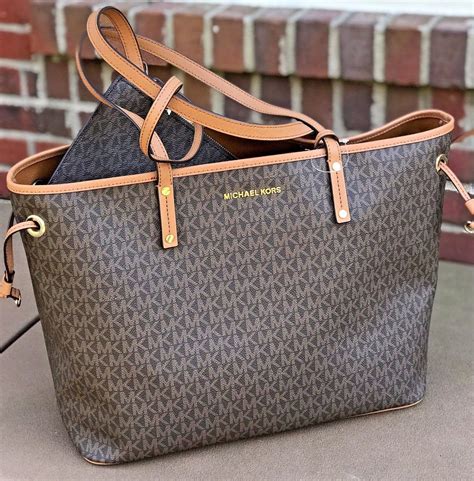 michael kors jet set travel tote large|Michael Kors multifunction tote.